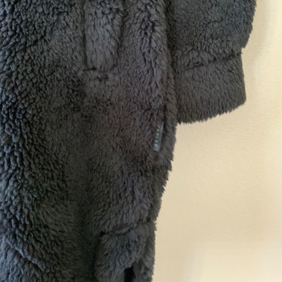 NWT Black Sherpa VARLEY Jones Coat - Picture 12 of 16